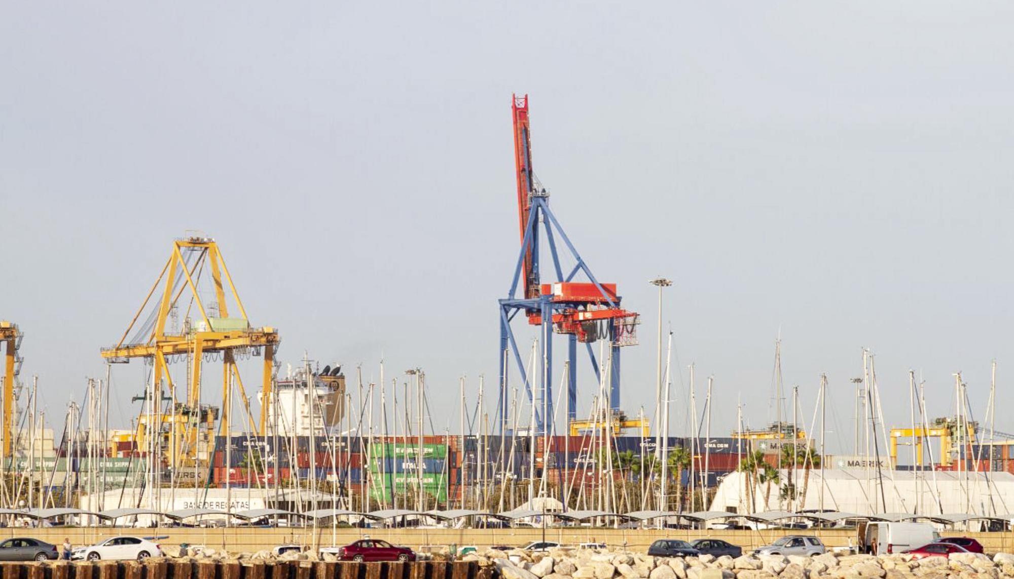 Puerto de Valencia, autor Lucas Guerra